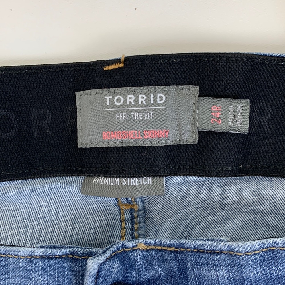 Torrid Women’s High-Rise Bombshell Skinny Stretch Deconstructed Size 24 R - Picture 10 of 16